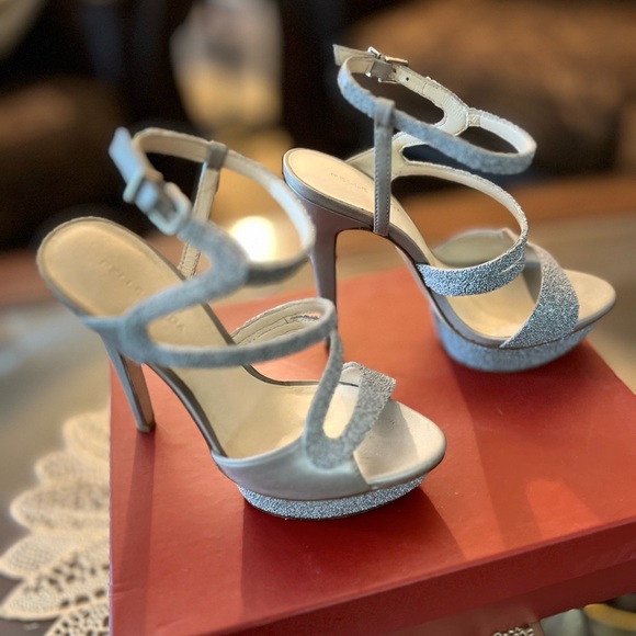 Pella Moda platform sandal - Picture 1 of 3